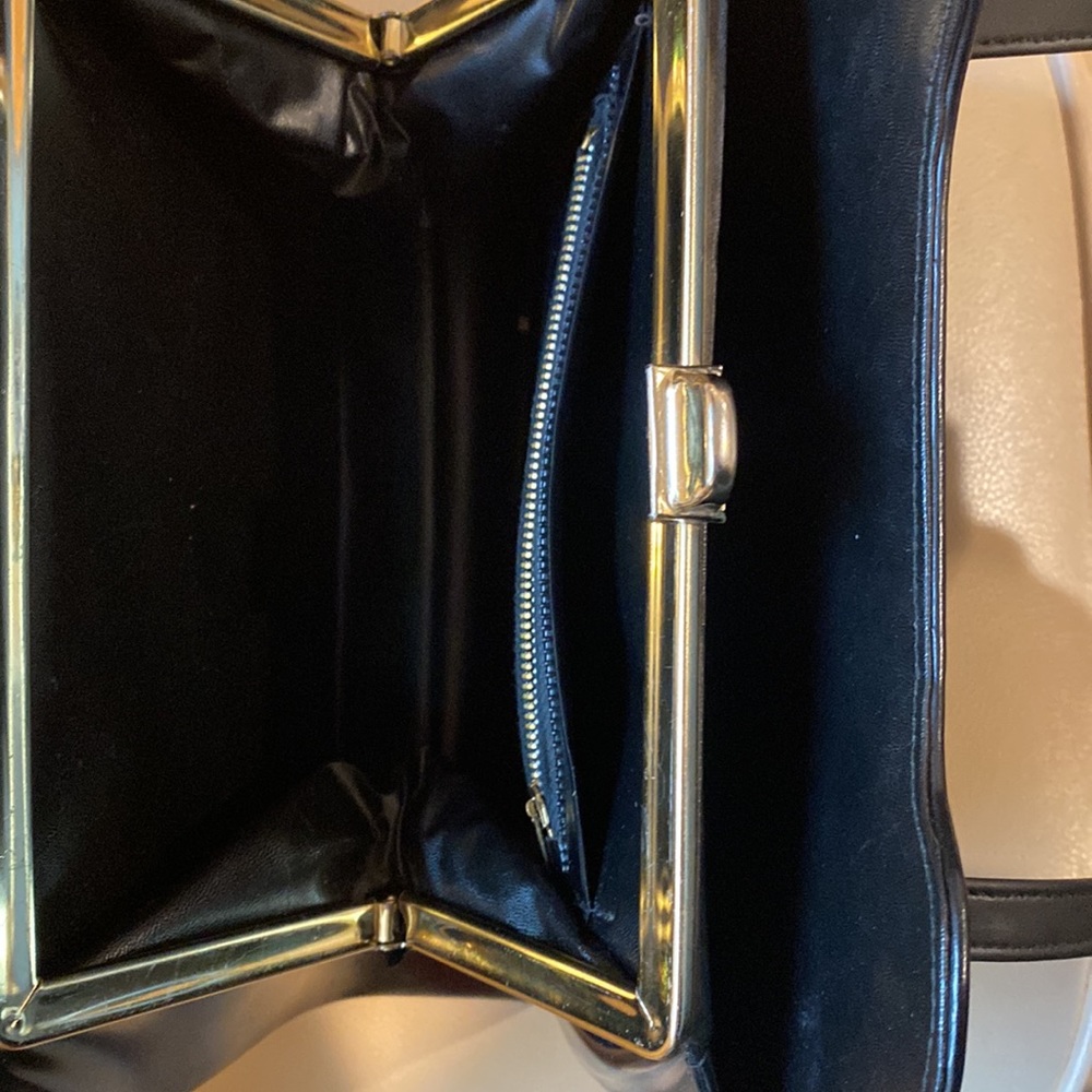 BLACK PURSE - Picture 7 of 7